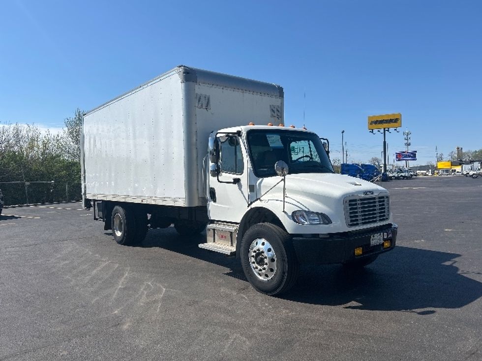 Medium Duty Box Truck-Light and Medium Duty Trucks-Freightliner-2021-M2-Indianapolis-IN-200,621\n\t\tmiles-$ 38,750 - Image 1
