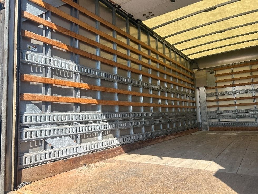 Medium Duty Box Truck-Light and Medium Duty Trucks-Freightliner-2021-M2-Indianapolis-IN-200,621\n\t\tmiles-$ 38,750 - Image 11