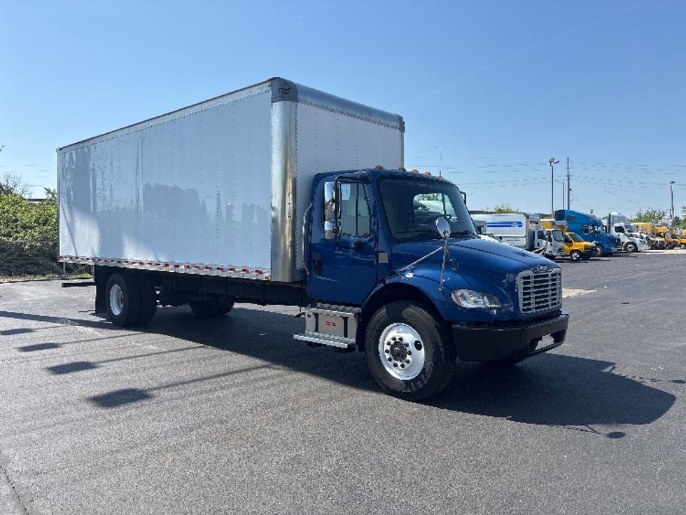 Medium Duty Box Truck-Light and Medium Duty Trucks-Freightliner-2021-M2-Indianapolis-IN-218,695\n\t\tmiles-$ 47,500 - Image 1
