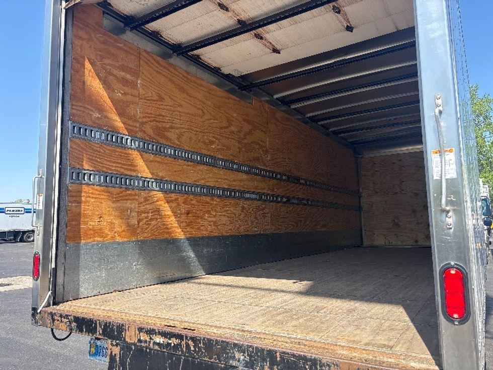 Medium Duty Box Truck-Light and Medium Duty Trucks-Freightliner-2021-M2-Indianapolis-IN-218,695\n\t\tmiles-$ 47,500 - Image 11