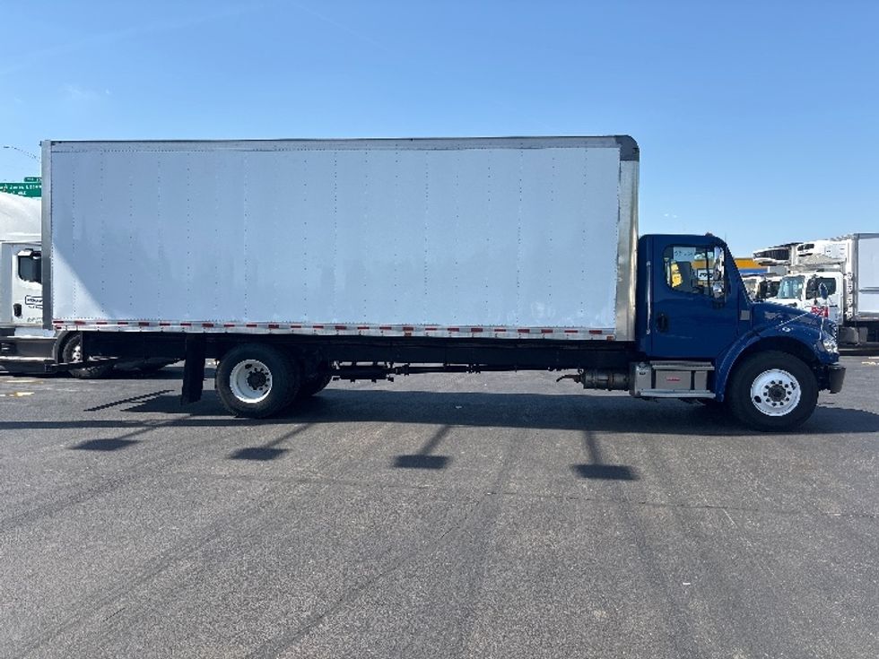 Medium Duty Box Truck-Light and Medium Duty Trucks-Freightliner-2021-M2-Indianapolis-IN-218,695\n\t\tmiles-$ 47,500 - Image 15