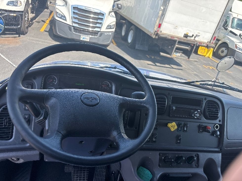 Medium Duty Box Truck-Light and Medium Duty Trucks-Freightliner-2021-M2-Indianapolis-IN-218,695\n\t\tmiles-$ 47,500 - Image 16