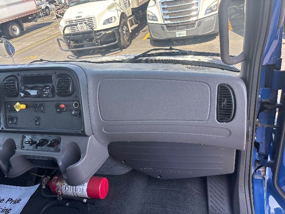 Medium Duty Box Truck-Light and Medium Duty Trucks-Freightliner-2021-M2-Indianapolis-IN-218,695\n\t\tmiles-$ 47,500 - Image 19