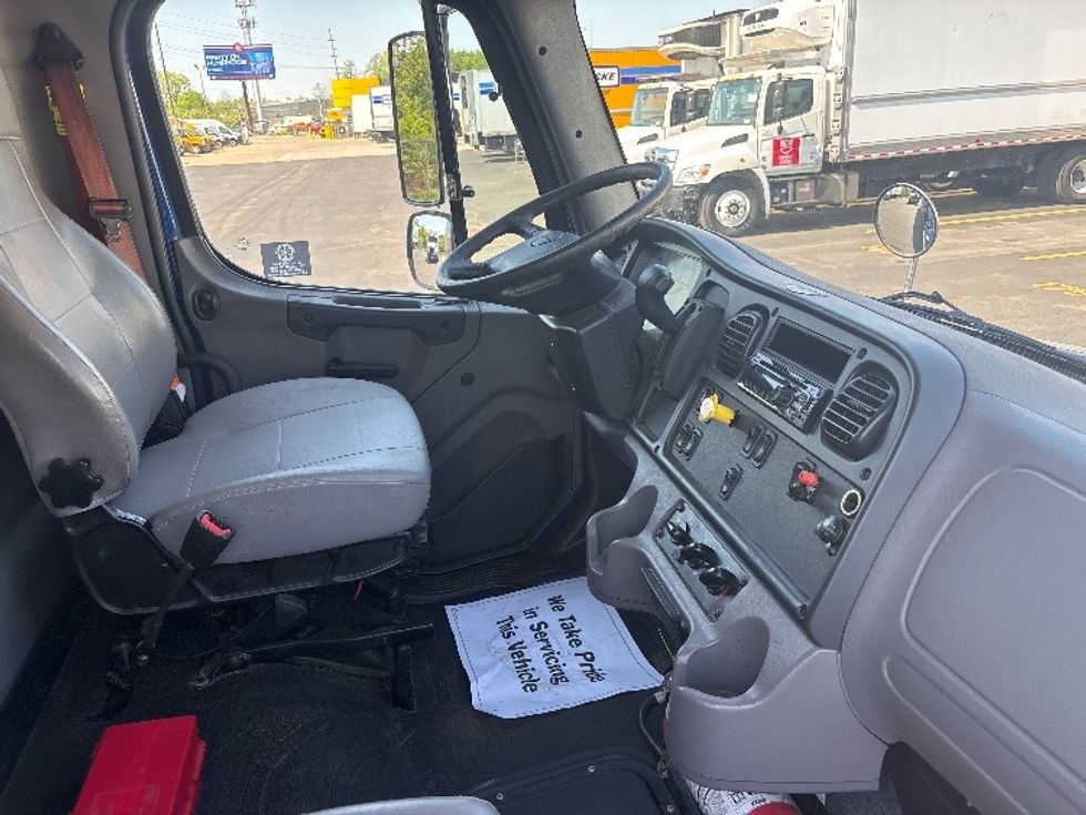 Medium Duty Box Truck-Light and Medium Duty Trucks-Freightliner-2021-M2-Indianapolis-IN-218,695\n\t\tmiles-$ 47,500 - Image 22