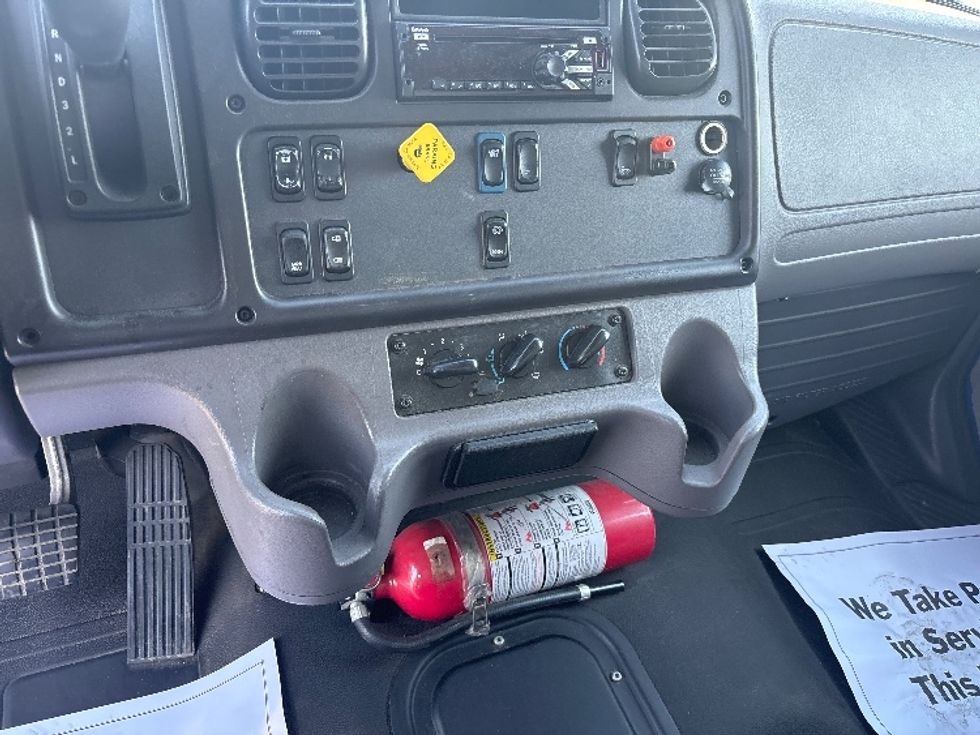 Medium Duty Box Truck-Light and Medium Duty Trucks-Freightliner-2021-M2-Indianapolis-IN-218,695\n\t\tmiles-$ 47,500 - Image 25