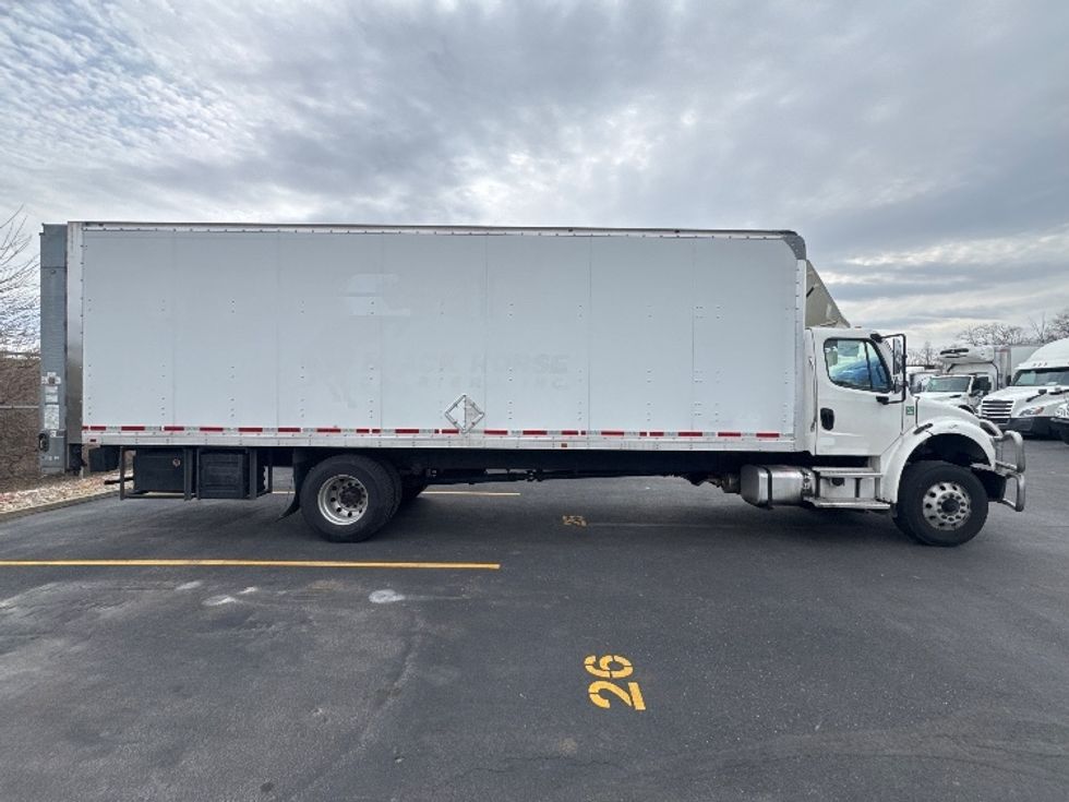 Medium Duty Box Truck-Light and Medium Duty Trucks-Freightliner-2021-M2-Indianapolis-IN-448,200\n\t\tmiles-$ 25,250 - Image 15