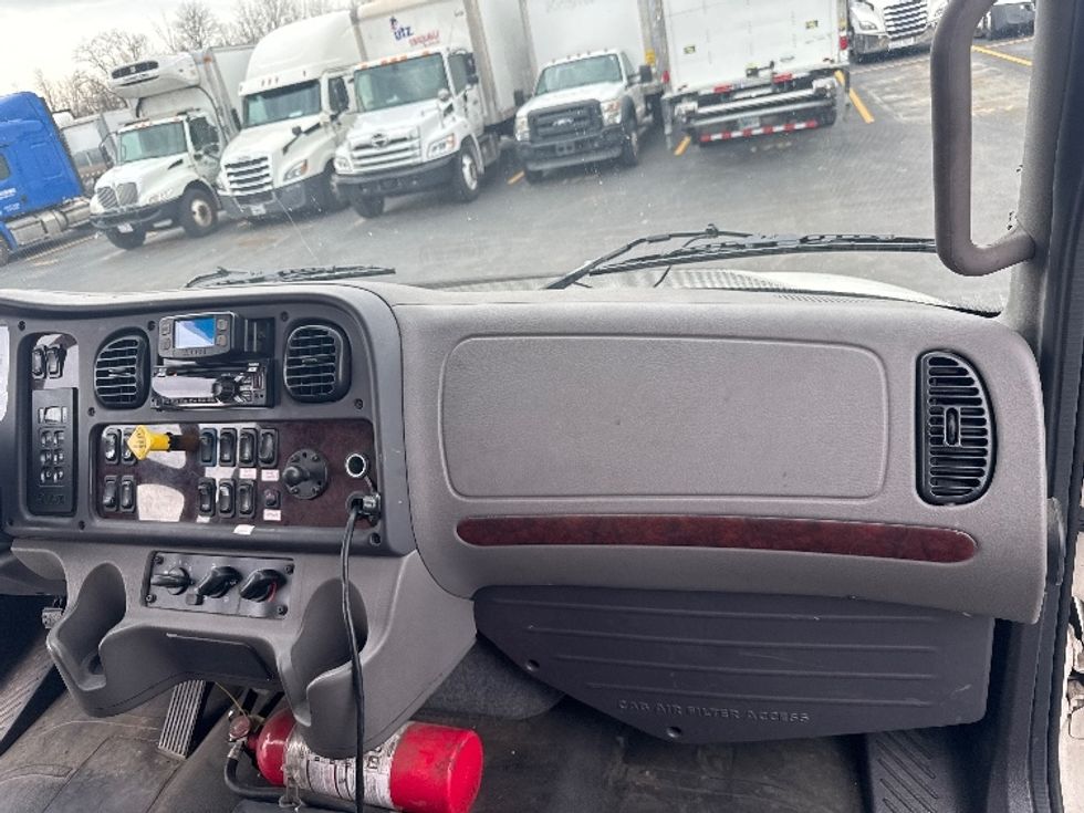Medium Duty Box Truck-Light and Medium Duty Trucks-Freightliner-2021-M2-Indianapolis-IN-448,200\n\t\tmiles-$ 25,250 - Image 21