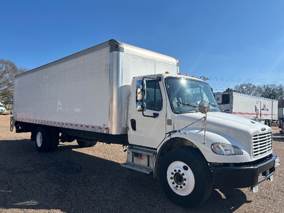 Medium Duty Box Truck-Light and Medium Duty Trucks-Freightliner-2021-M2-Jackson-MS-138,214\n\t\tmiles-$ 62,000 - Image 1