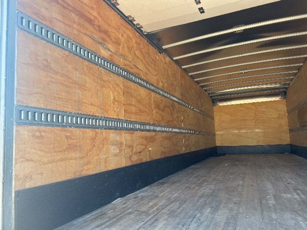 Medium Duty Box Truck-Light and Medium Duty Trucks-Freightliner-2021-M2-Jackson-MS-138,214\n\t\tmiles-$ 62,000 - Image 11