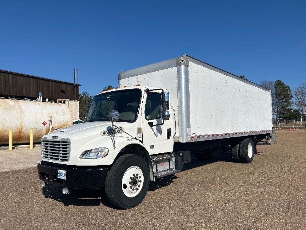 Medium Duty Box Truck-Light and Medium Duty Trucks-Freightliner-2021-M2-Jackson-MS-138,214\n\t\tmiles-$ 62,000 - Image 3