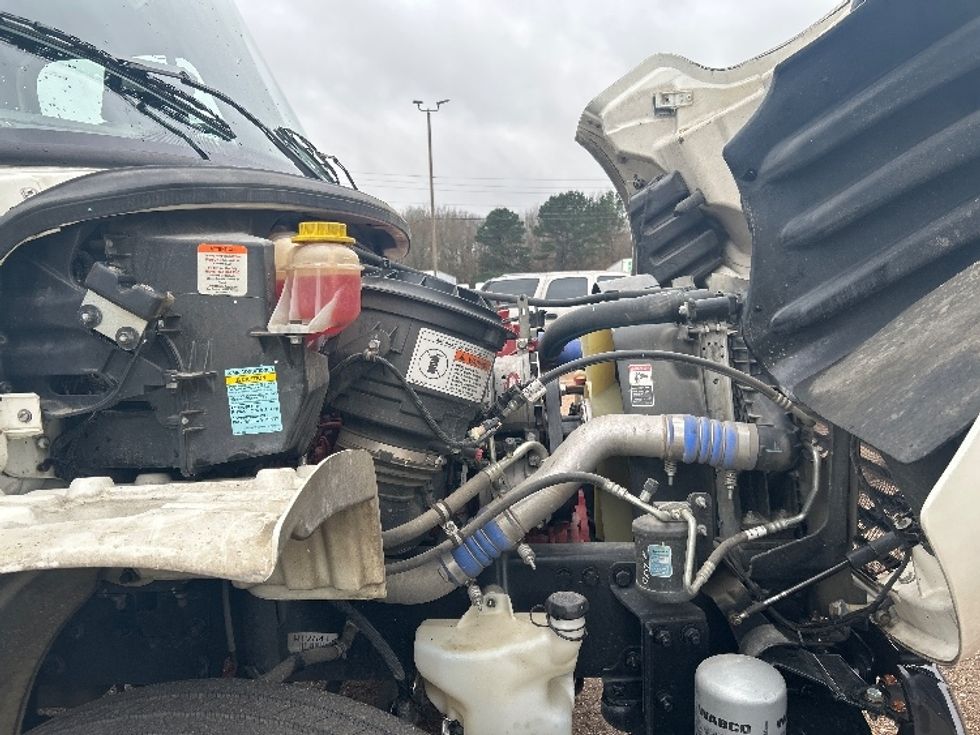 Medium Duty Box Truck-Light and Medium Duty Trucks-Freightliner-2021-M2-Jackson-MS-170,305\n\t\tmiles-$ 56,750 - Image 23