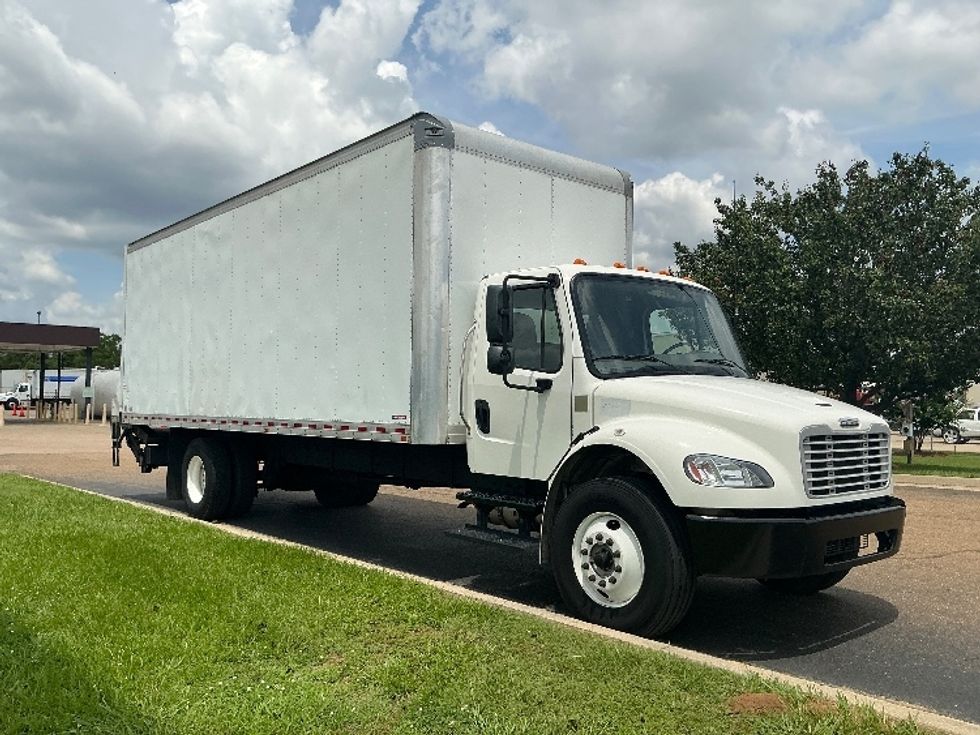 Medium Duty Box Truck-Light and Medium Duty Trucks-Freightliner-2021-M2-Jackson-MS-323,055\n\t\tmiles-$ 33,750 - Image 1