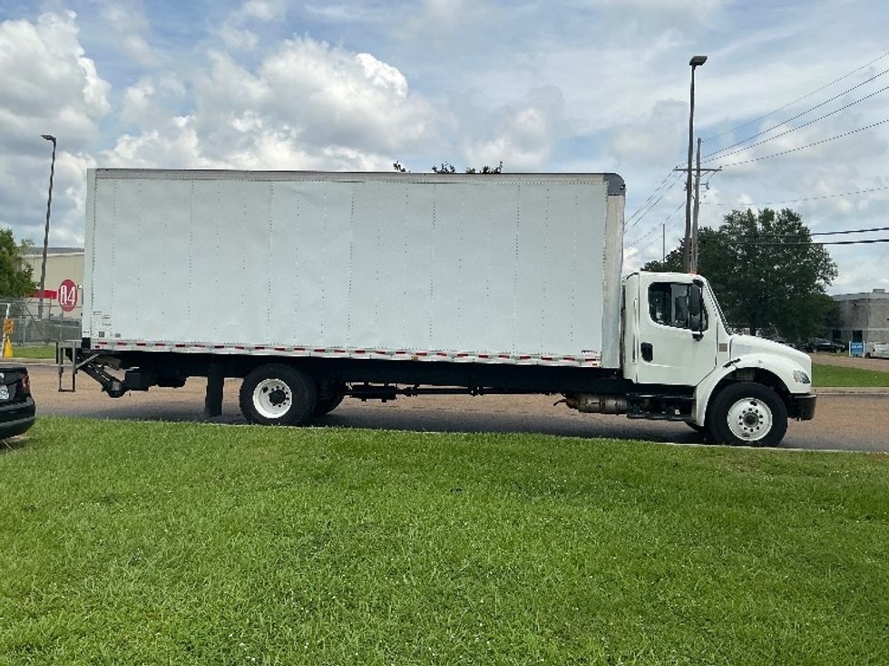 Medium Duty Box Truck-Light and Medium Duty Trucks-Freightliner-2021-M2-Jackson-MS-323,055\n\t\tmiles-$ 33,750 - Image 15