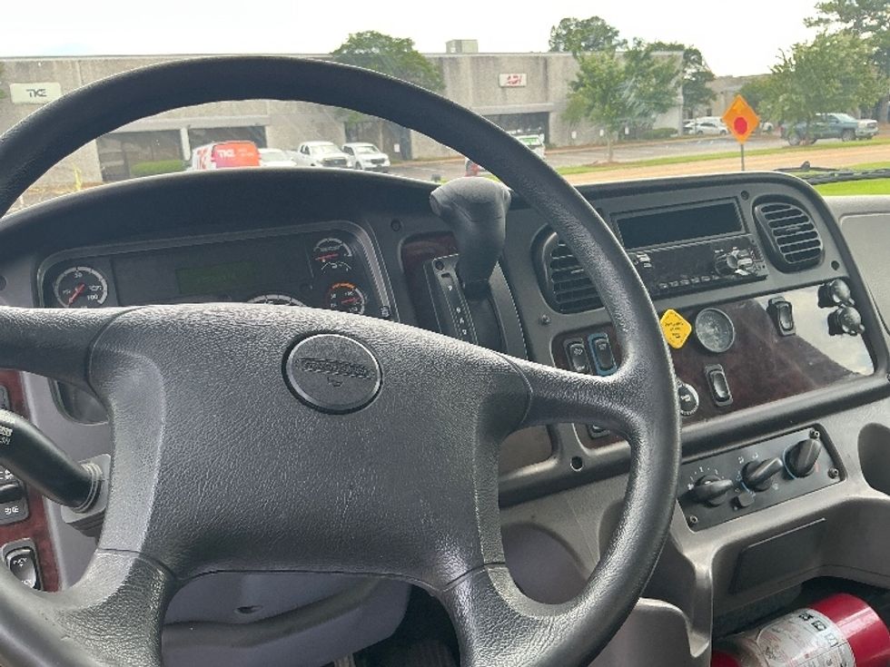 Medium Duty Box Truck-Light and Medium Duty Trucks-Freightliner-2021-M2-Jackson-MS-323,055\n\t\tmiles-$ 33,750 - Image 18