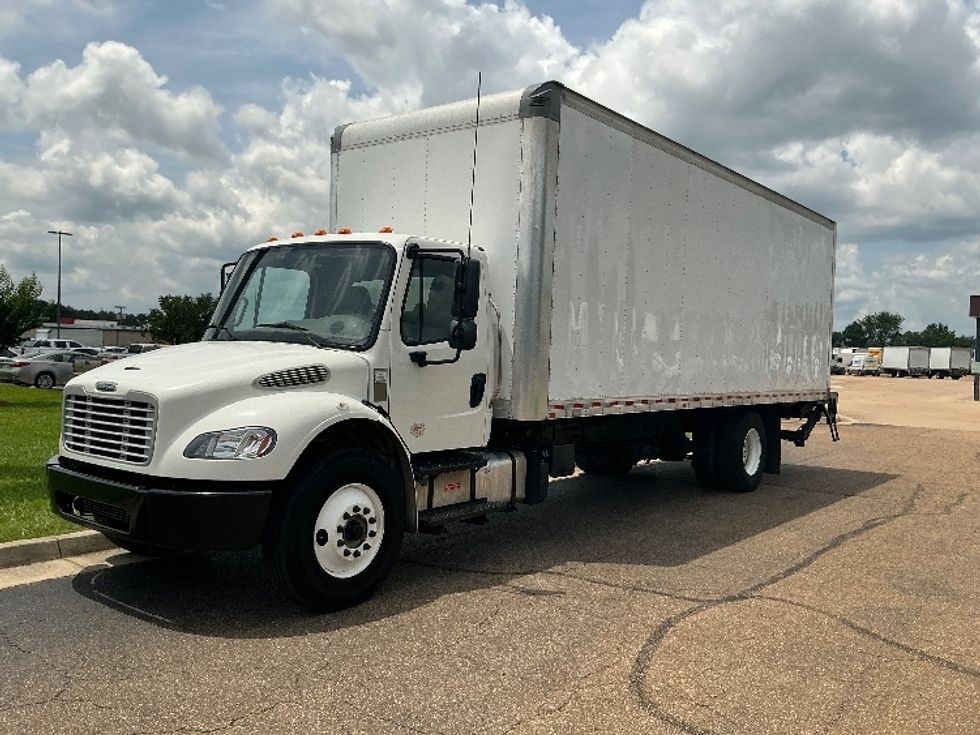 Medium Duty Box Truck-Light and Medium Duty Trucks-Freightliner-2021-M2-Jackson-MS-323,055\n\t\tmiles-$ 33,750 - Image 3