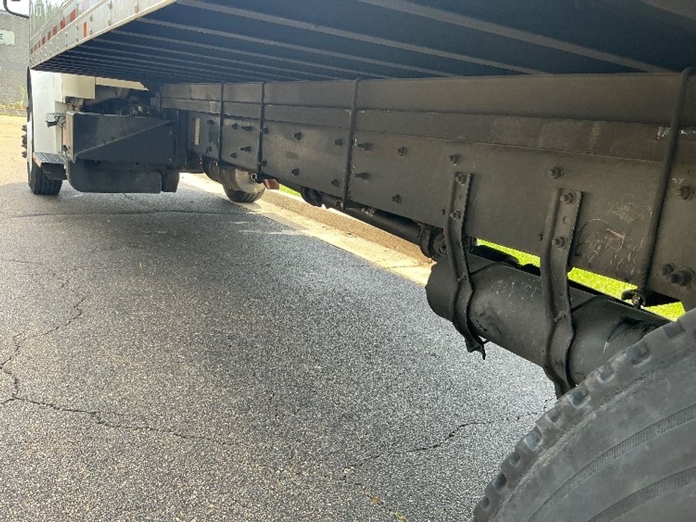 Medium Duty Box Truck-Light and Medium Duty Trucks-Freightliner-2021-M2-Jackson-MS-323,055\n\t\tmiles-$ 33,750 - Image 5
