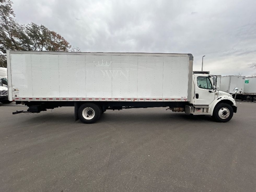 Medium Duty Box Truck-Light and Medium Duty Trucks-Freightliner-2021-M2-Jacksonville-FL-124,215\n\t\tmiles-$ 64,250 - Image 15