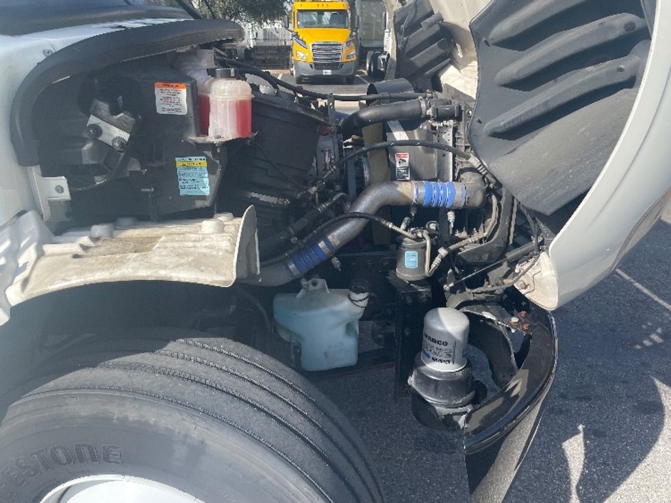 Medium Duty Box Truck-Light and Medium Duty Trucks-Freightliner-2021-M2-Jacksonville-FL-300,264\n\t\tmiles-$ 27,750 - Image 23