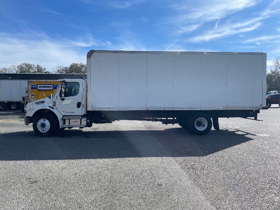 Medium Duty Box Truck-Light and Medium Duty Trucks-Freightliner-2021-M2-Jacksonville-FL-300,264\n\t\tmiles-$ 27,750 - Image 4