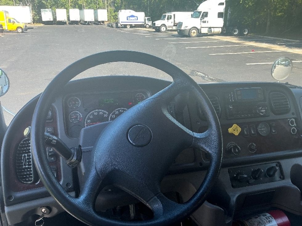 Medium Duty Box Truck-Light and Medium Duty Trucks-Freightliner-2021-M2-Jacksonville-FL-94,725\n\t\tmiles-$ 71,250 - Image 18