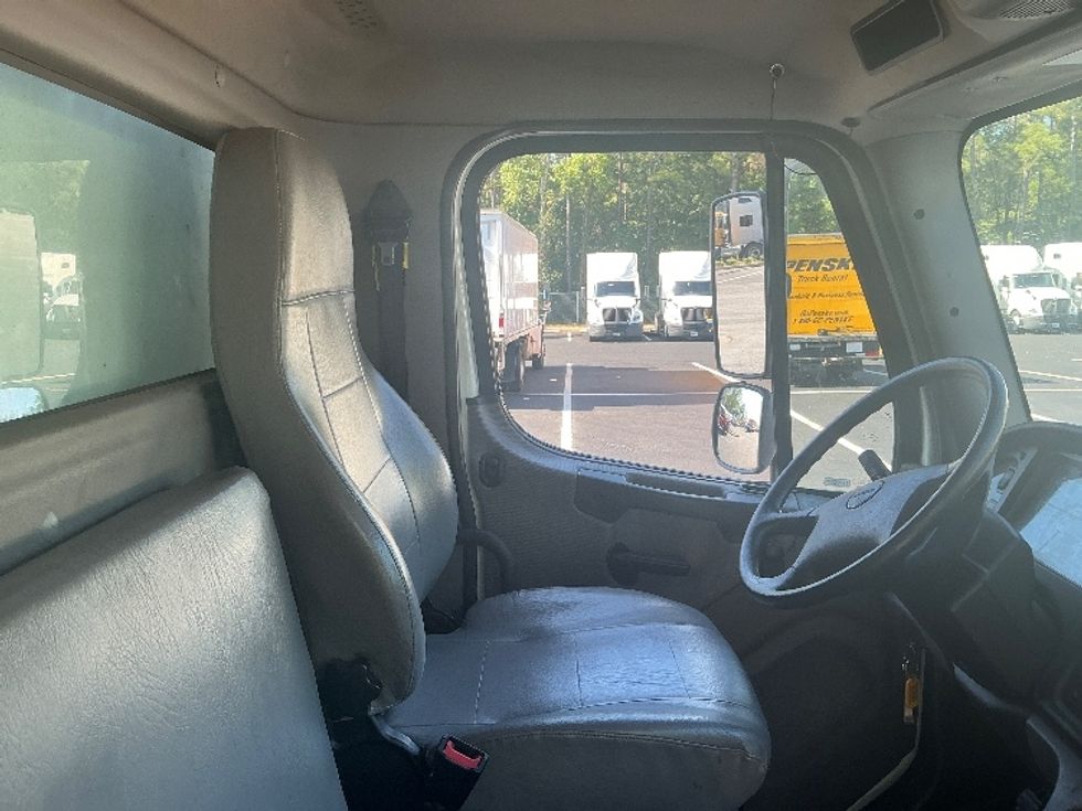 Medium Duty Box Truck-Light and Medium Duty Trucks-Freightliner-2021-M2-Jacksonville-FL-94,725\n\t\tmiles-$ 71,250 - Image 22