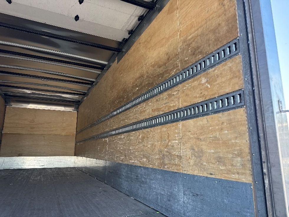Medium Duty Box Truck-Light and Medium Duty Trucks-Freightliner-2021-M2-Jessup-MD-164,155\n\t\tmiles-$ 53,500 - Image 12