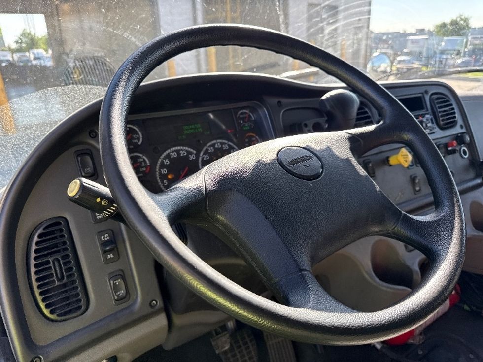 Medium Duty Box Truck-Light and Medium Duty Trucks-Freightliner-2021-M2-Jessup-MD-164,155\n\t\tmiles-$ 53,500 - Image 17