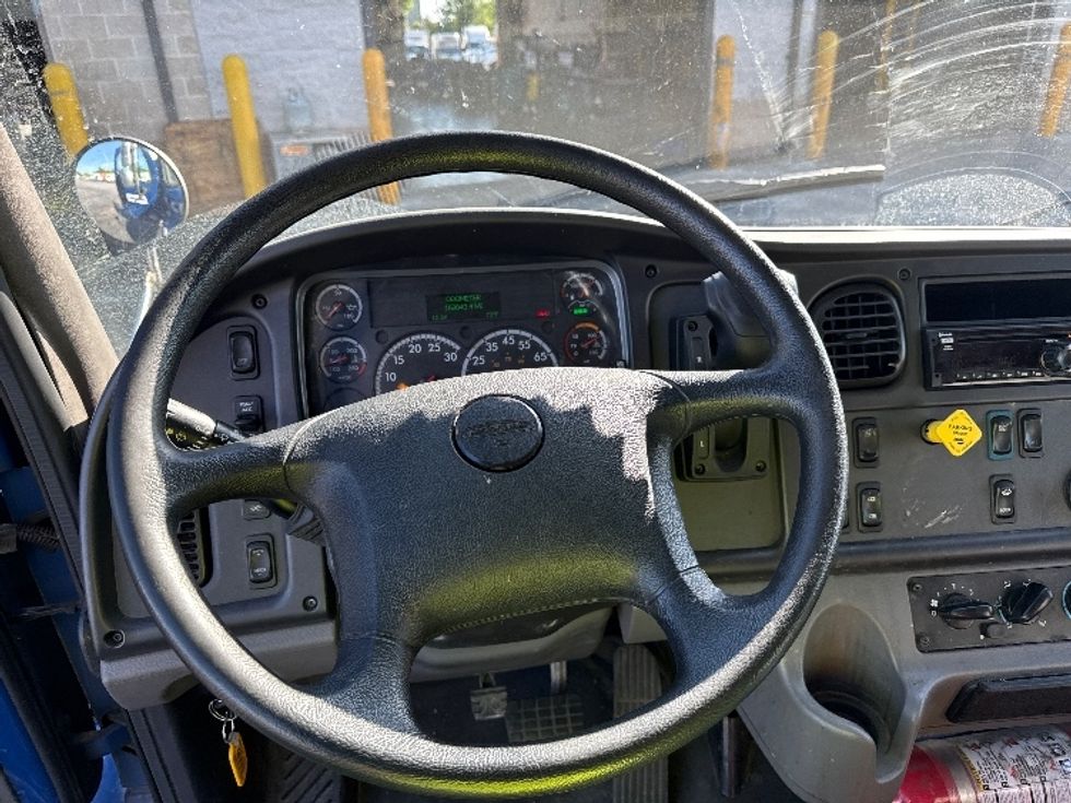 Medium Duty Box Truck-Light and Medium Duty Trucks-Freightliner-2021-M2-Jessup-MD-164,155\n\t\tmiles-$ 53,500 - Image 18