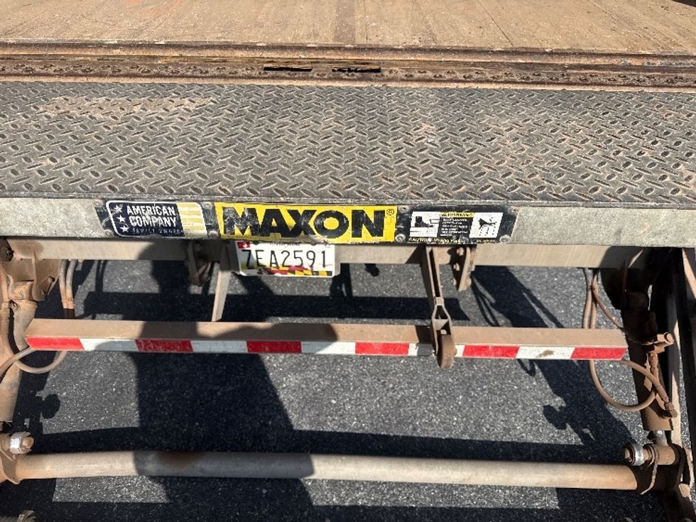 Medium Duty Box Truck-Light and Medium Duty Trucks-Freightliner-2021-M2-Jessup-MD-204,461\n\t\tmiles-$ 55,500 - Image 10
