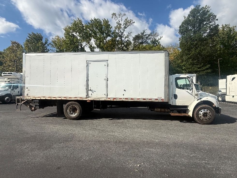 Medium Duty Box Truck-Light and Medium Duty Trucks-Freightliner-2021-M2-Jessup-MD-204,461\n\t\tmiles-$ 55,500 - Image 15