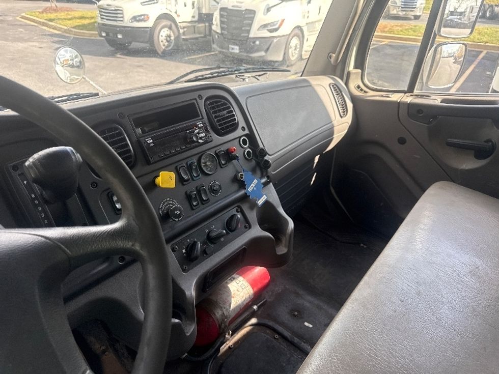 Medium Duty Box Truck-Light and Medium Duty Trucks-Freightliner-2021-M2-Jessup-MD-204,461\n\t\tmiles-$ 55,500 - Image 18