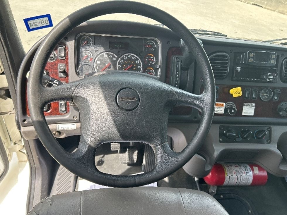 2021 Freightliner M2 106 Medium Duty photo 14