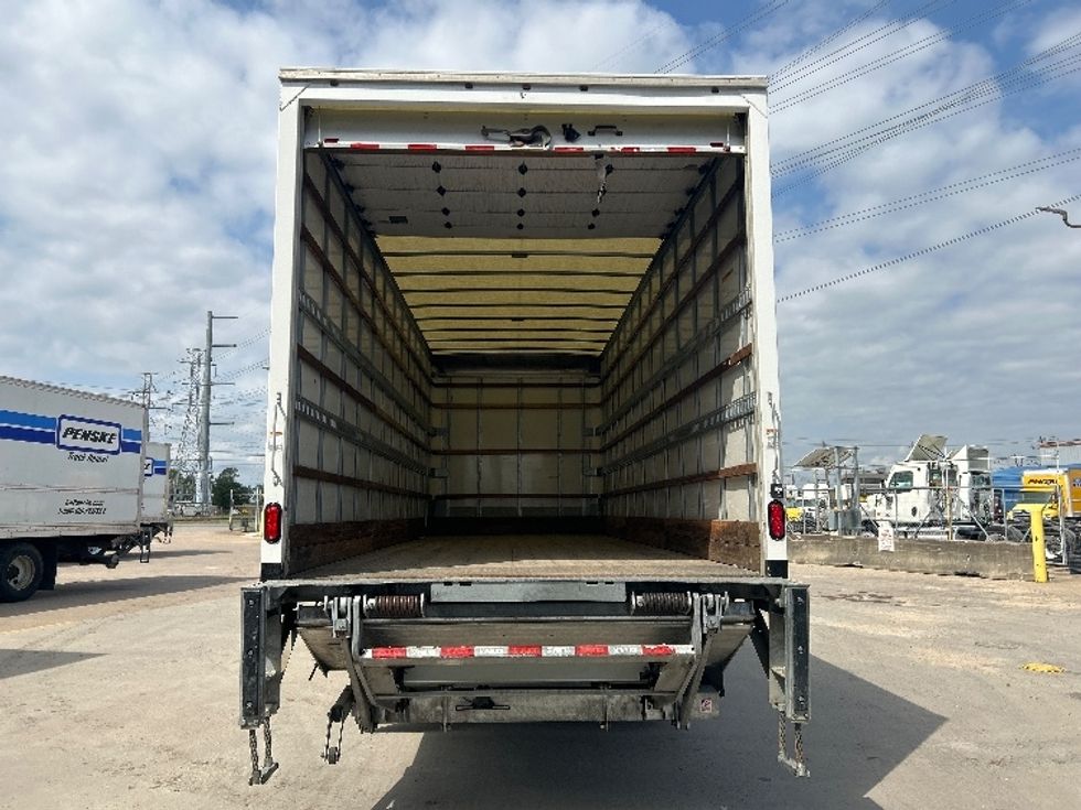2021 Freightliner M2 106 Medium Duty photo 7