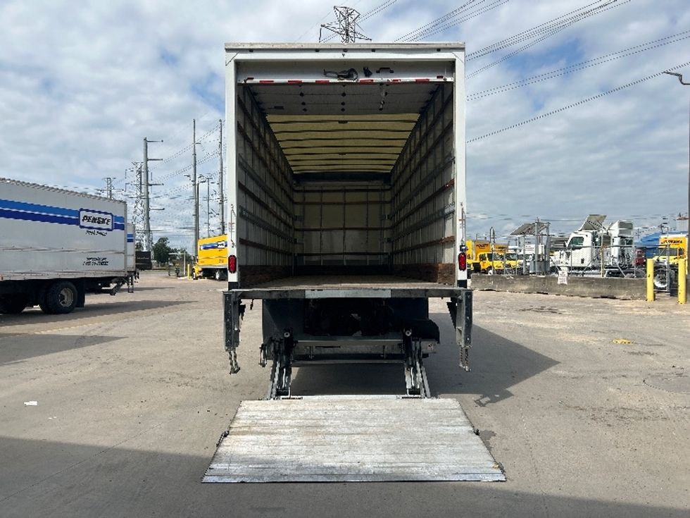 2021 Freightliner M2 106 Medium Duty photo 8