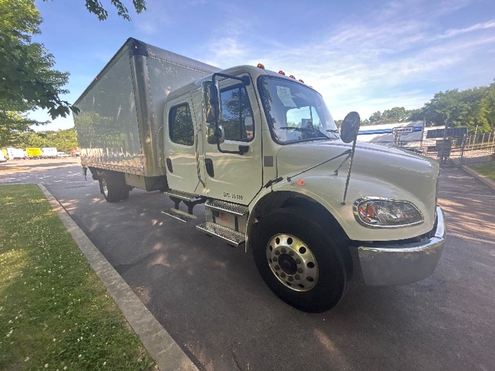 Medium Duty Box Truck-Light and Medium Duty Trucks-Freightliner-2021-M2-King Of Prussia-PA-232,843\n\t\tmiles-$ 55,750 - Image 1