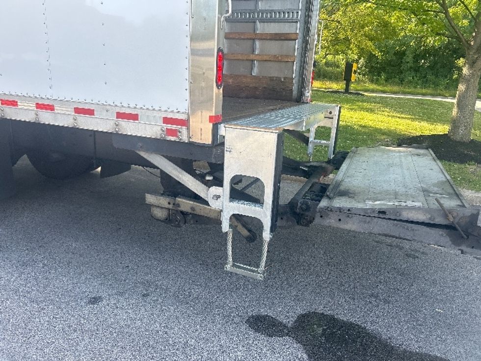 Medium Duty Box Truck-Light and Medium Duty Trucks-Freightliner-2021-M2-King Of Prussia-PA-232,843\n\t\tmiles-$ 55,750 - Image 25