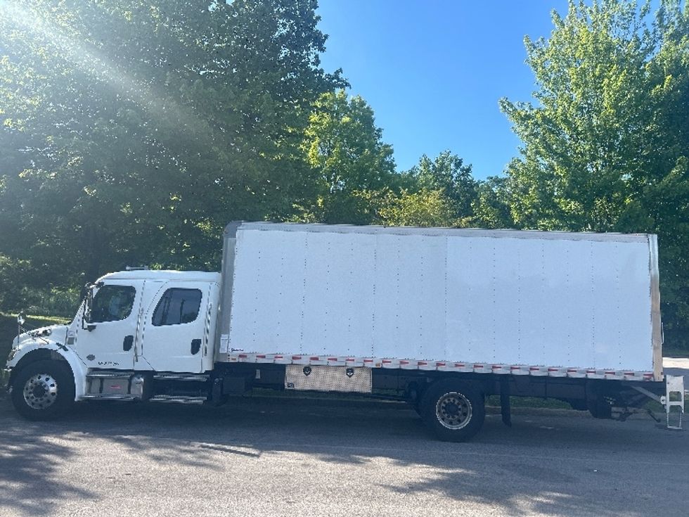 Medium Duty Box Truck-Light and Medium Duty Trucks-Freightliner-2021-M2-King Of Prussia-PA-232,843\n\t\tmiles-$ 55,750 - Image 4