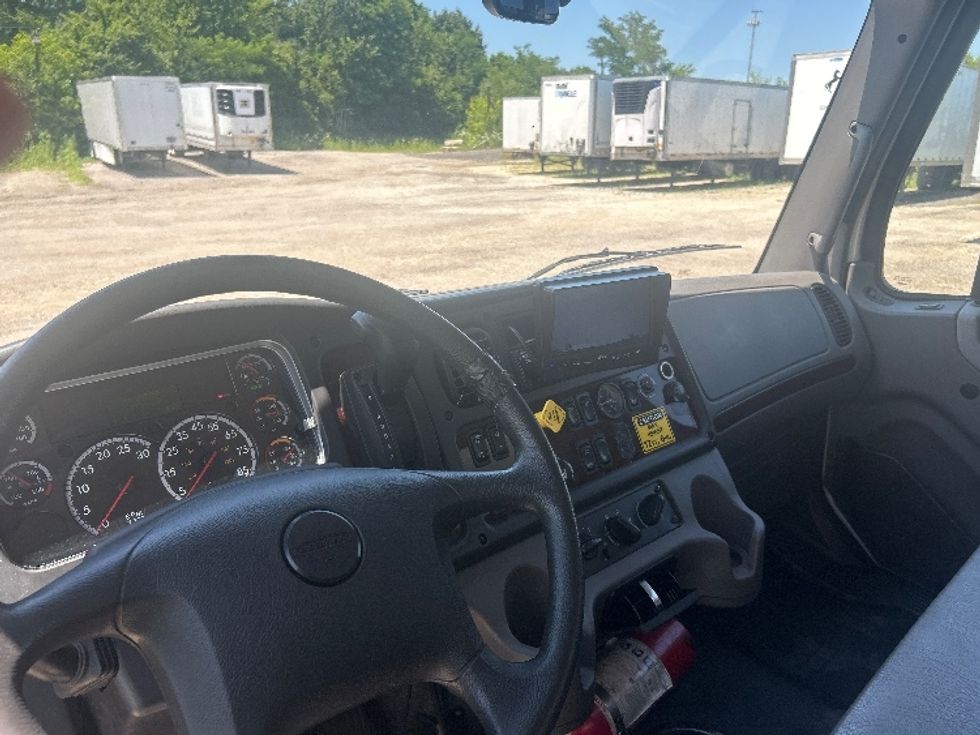 Medium Duty Box Truck-Light and Medium Duty Trucks-Freightliner-2021-M2-La Porte-IN-135,715\n\t\tmiles-$ 49,500 - Image 17