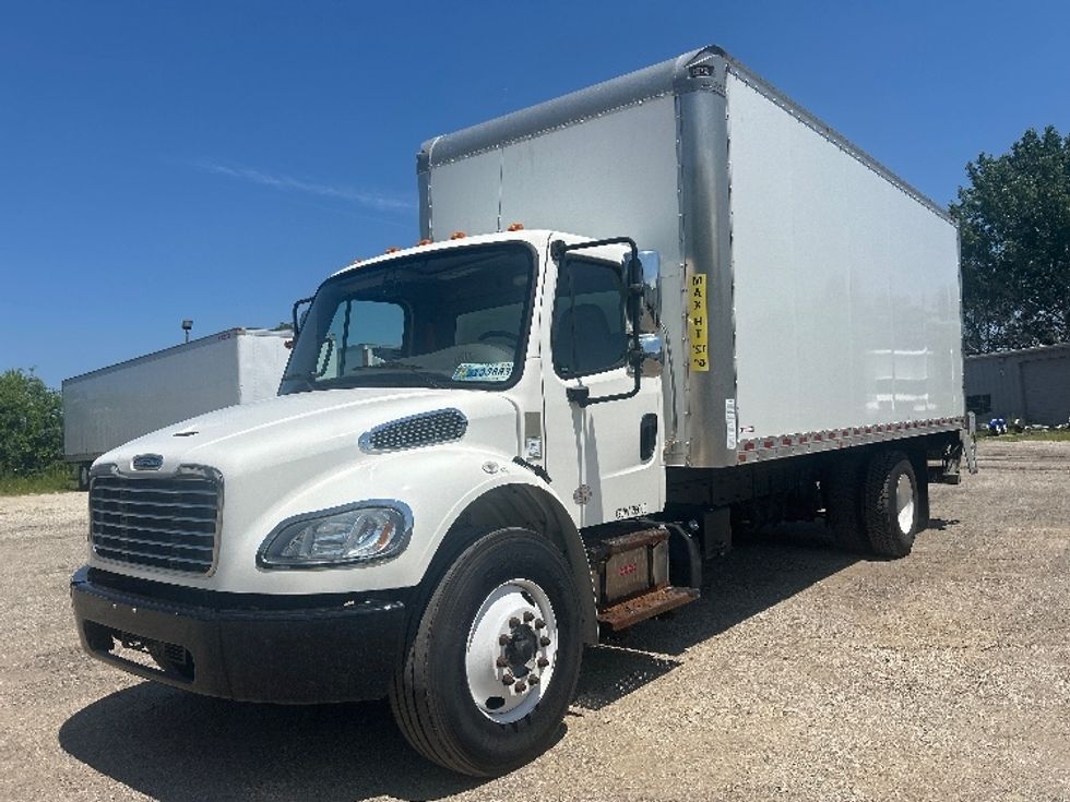 Medium Duty Box Truck-Light and Medium Duty Trucks-Freightliner-2021-M2-La Porte-IN-135,715\n\t\tmiles-$ 49,500 - Image 3