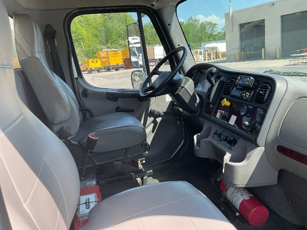 Medium Duty Box Truck-Light and Medium Duty Trucks-Freightliner-2021-M2-La Porte-IN-244,632\n\t\tmiles-$ 45,500 - Image 22