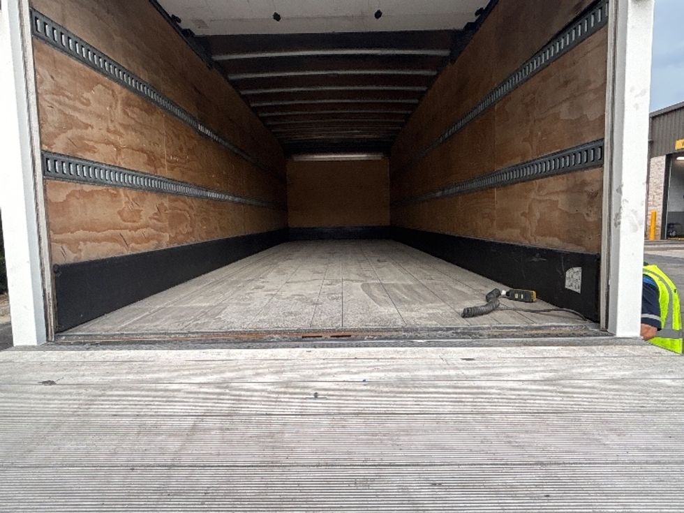 Medium Duty Box Truck-Light and Medium Duty Trucks-Freightliner-2021-M2-Ladson-SC-284,589\n\t\tmiles-$ 42,500 - Image 10