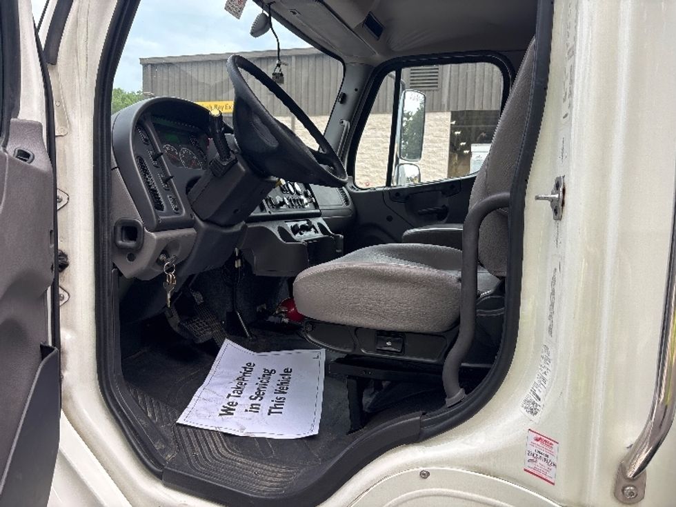 Medium Duty Box Truck-Light and Medium Duty Trucks-Freightliner-2021-M2-Ladson-SC-284,589\n\t\tmiles-$ 42,500 - Image 15