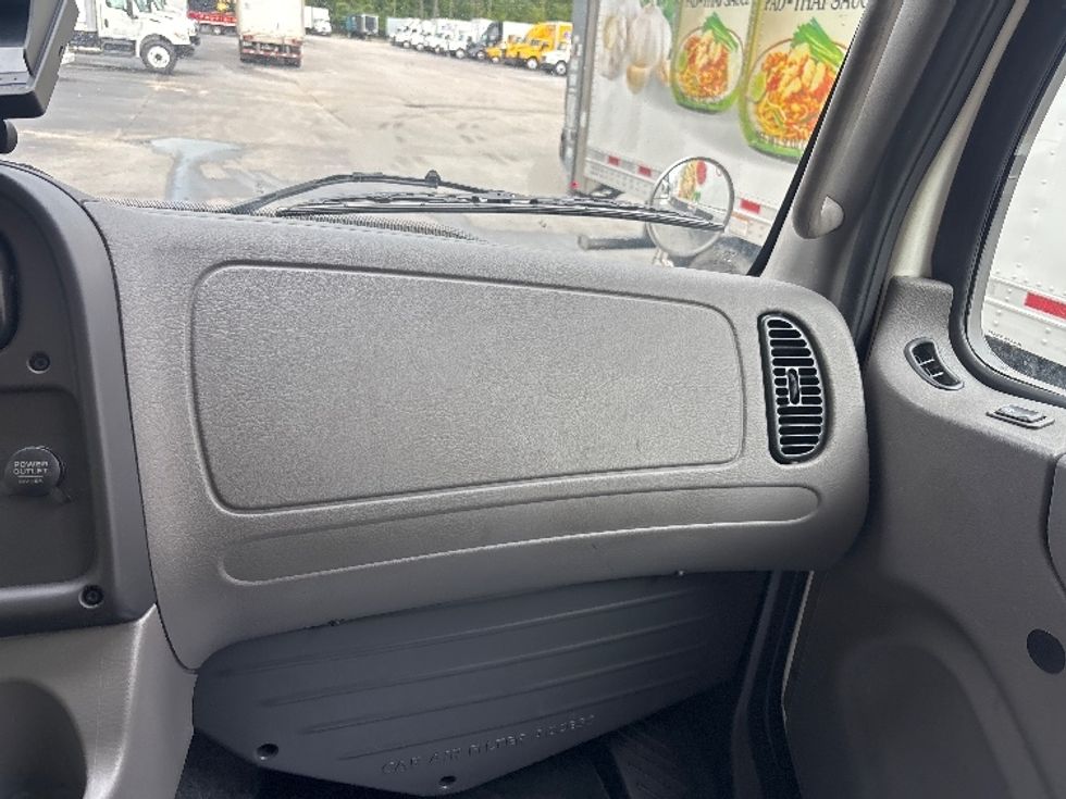Medium Duty Box Truck-Light and Medium Duty Trucks-Freightliner-2021-M2-Ladson-SC-284,589\n\t\tmiles-$ 42,500 - Image 20