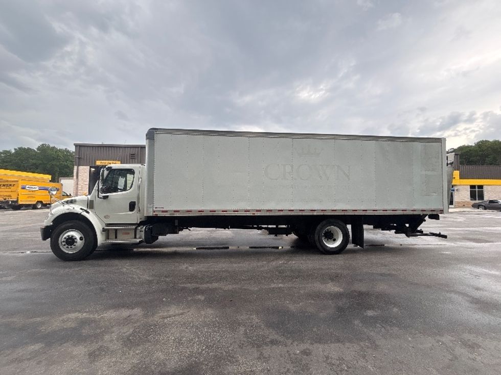 Medium Duty Box Truck-Light and Medium Duty Trucks-Freightliner-2021-M2-Ladson-SC-284,589\n\t\tmiles-$ 42,500 - Image 4