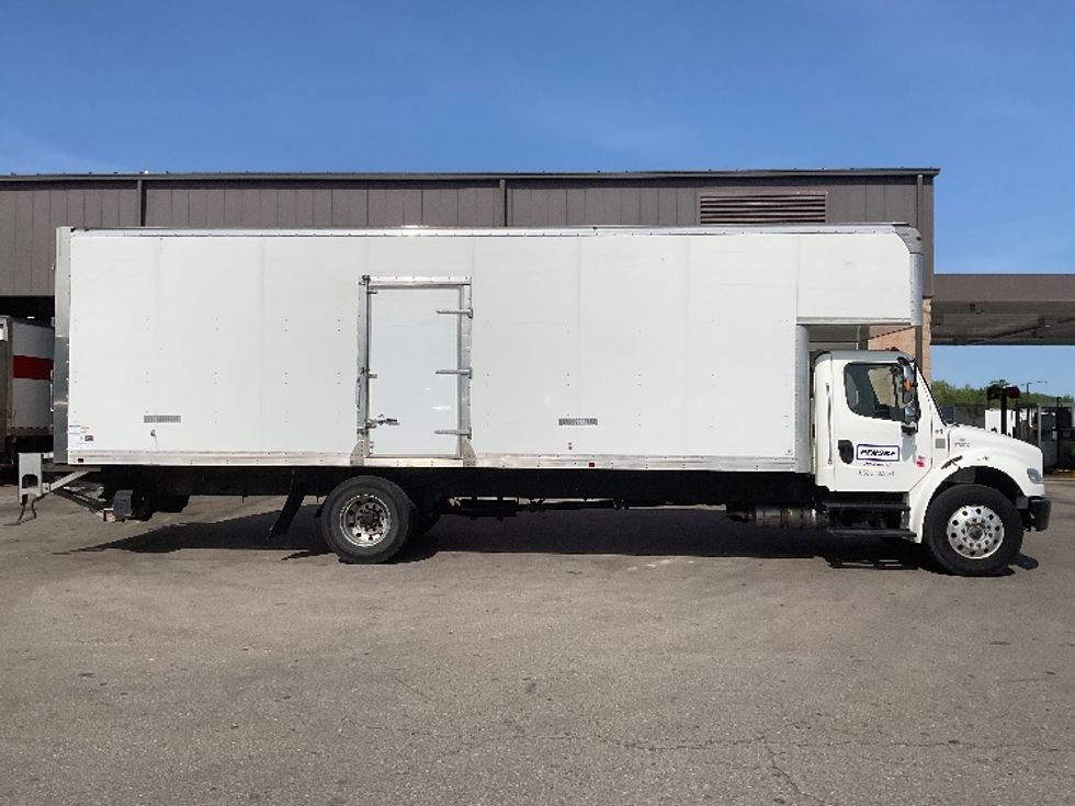 Medium Duty Box Truck-Light and Medium Duty Trucks-Freightliner-2021-M2-Lansing-MI-198,957\n\t\tmiles-$ 63,000 - Image 15