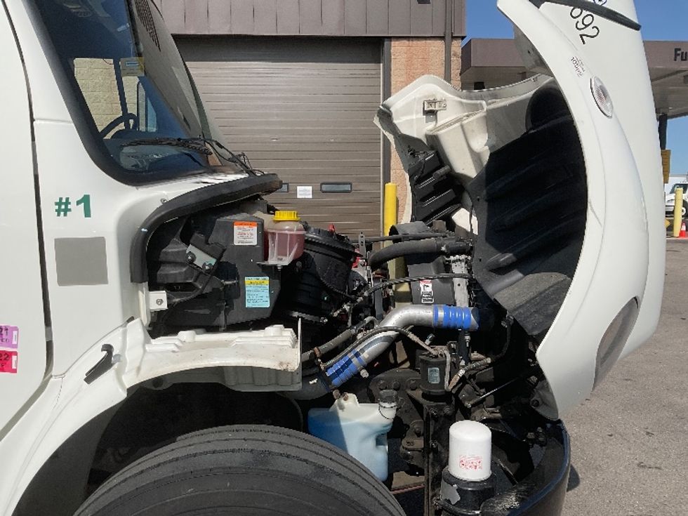 Medium Duty Box Truck-Light and Medium Duty Trucks-Freightliner-2021-M2-Lansing-MI-198,957\n\t\tmiles-$ 63,000 - Image 23