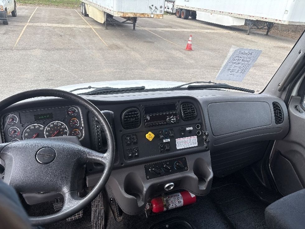 Medium Duty Box Truck-Light and Medium Duty Trucks-Freightliner-2021-M2-Lansing-MI-264,935\n\t\tmiles-$ 27,500 - Image 18