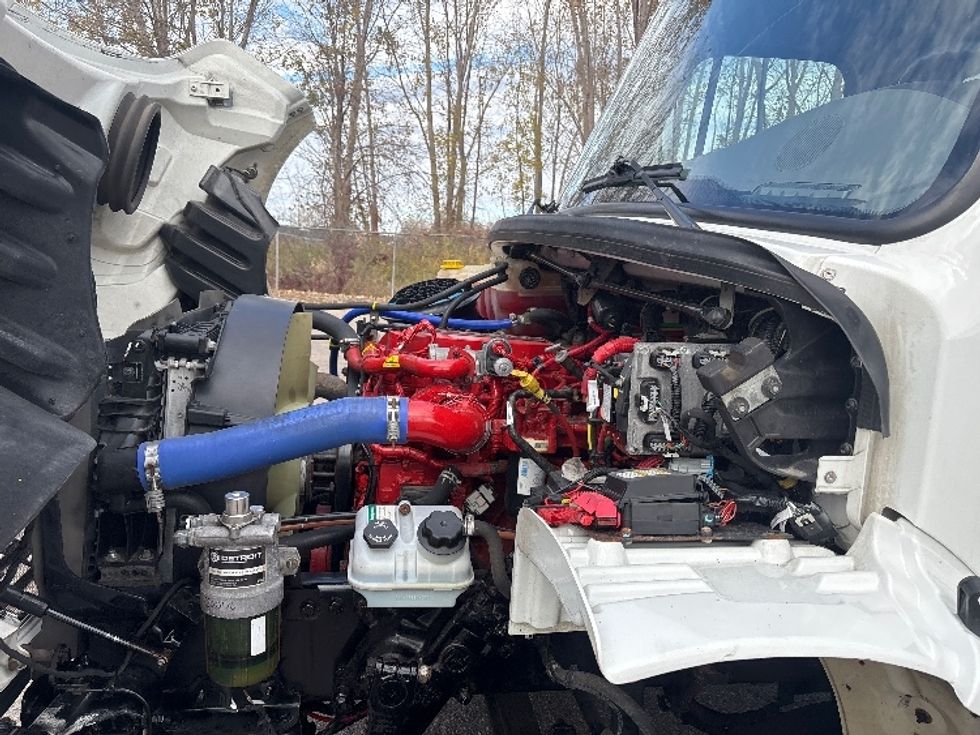 Medium Duty Box Truck-Light and Medium Duty Trucks-Freightliner-2021-M2-Lansing-MI-264,935\n\t\tmiles-$ 27,500 - Image 24