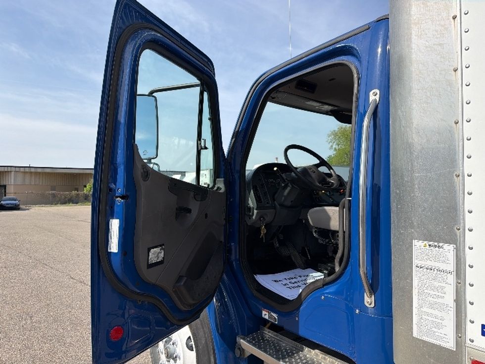 Medium Duty Box Truck-Light and Medium Duty Trucks-Freightliner-2021-M2-Lansing-MI-268,556\n\t\tmiles-$ 36,500 - Image 15