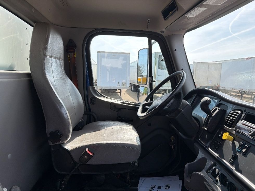 Medium Duty Box Truck-Light and Medium Duty Trucks-Freightliner-2021-M2-Lansing-MI-268,556\n\t\tmiles-$ 36,500 - Image 20
